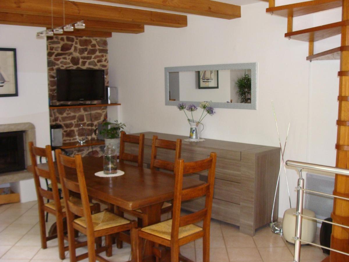 Villa Les Volets Bleus à Lantic Extérieur photo